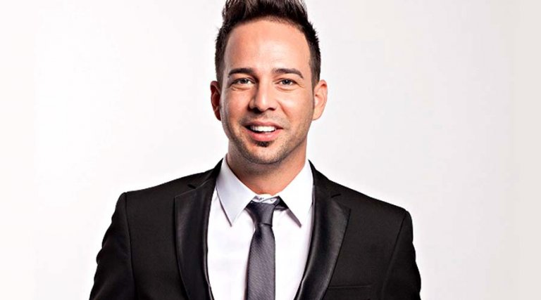 Alex Otaola, actor, presentador y escritor cubano