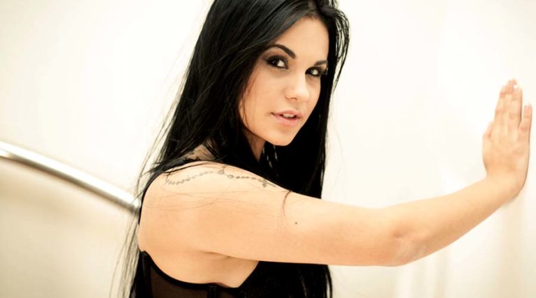 Jaqueline Ferreira, hermosa garota
