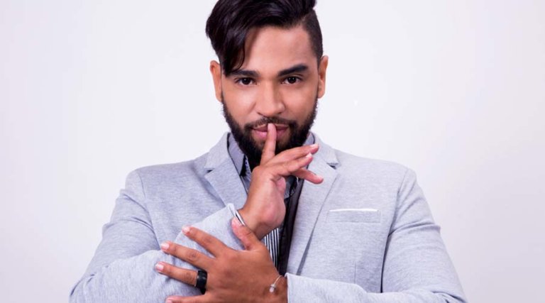 Henry Santos, le canta a esa nostalgia de amor