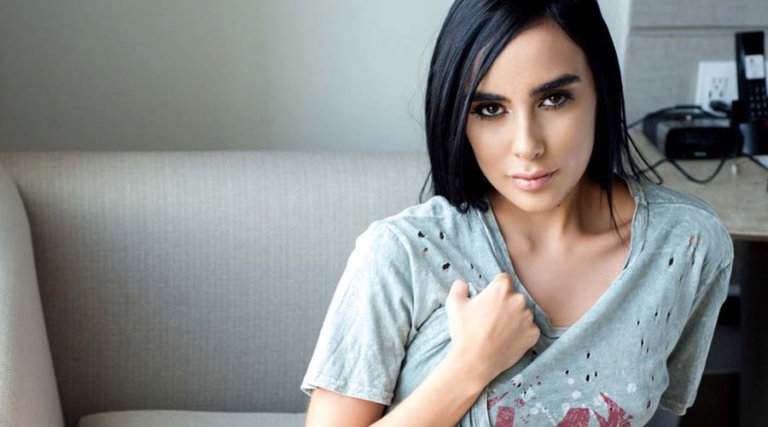 Laura Gutiérrez, soltera y sin compromiso