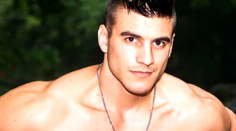 Bruno Poczinek, modelo y policía