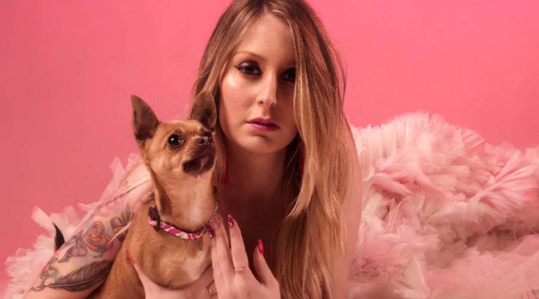 Yanira Castiñeiras, dedicada al mundo de la tele y moda