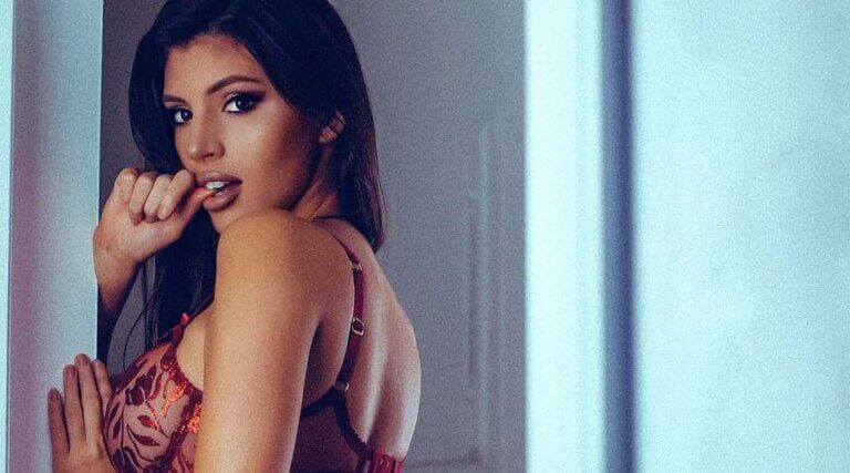 Rosana Hernández, una Diosa cubana