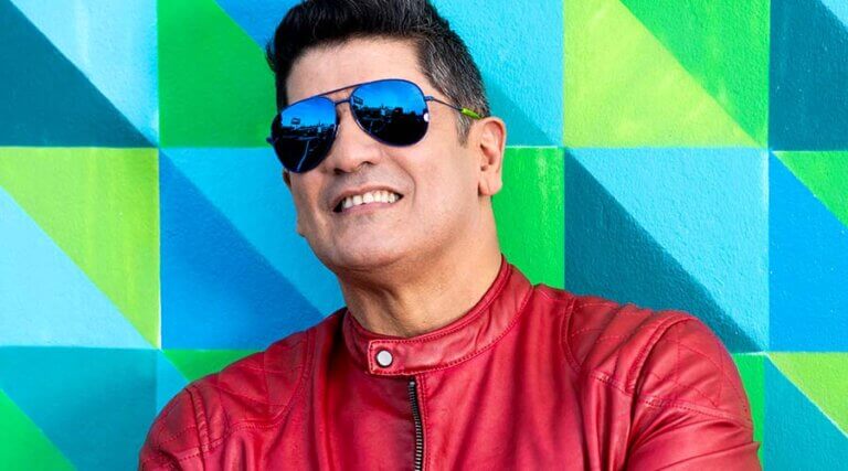 Eddy Herrera, un verdadero apasionado amante del bolero