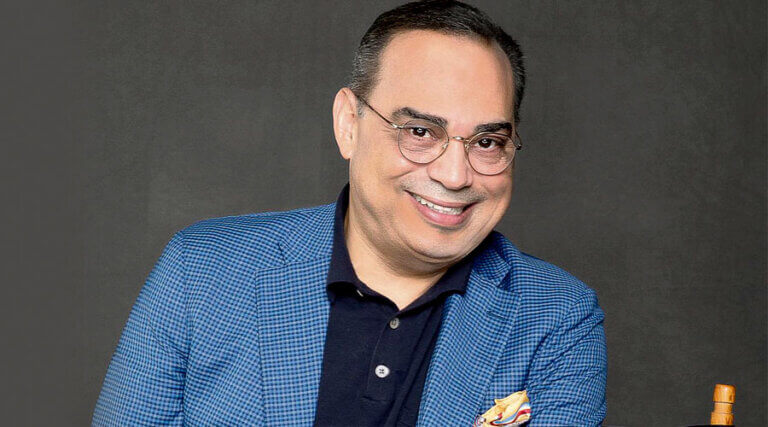 Gilberto Santa Rosa, inicia Navidad con concierto virtual