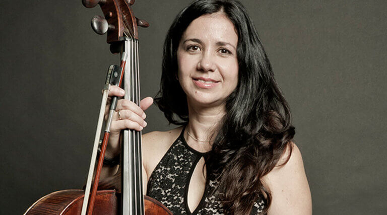 Ivette Falcón, violonchelista cubana