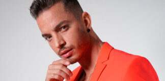 José Poyato, modelo y conductor cubano