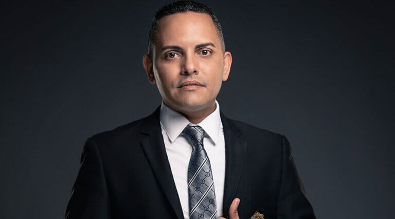 Doctor Galán, el esteticista de las estrellas