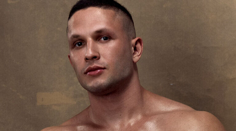 Ruslan Efimov, actuando constantemente