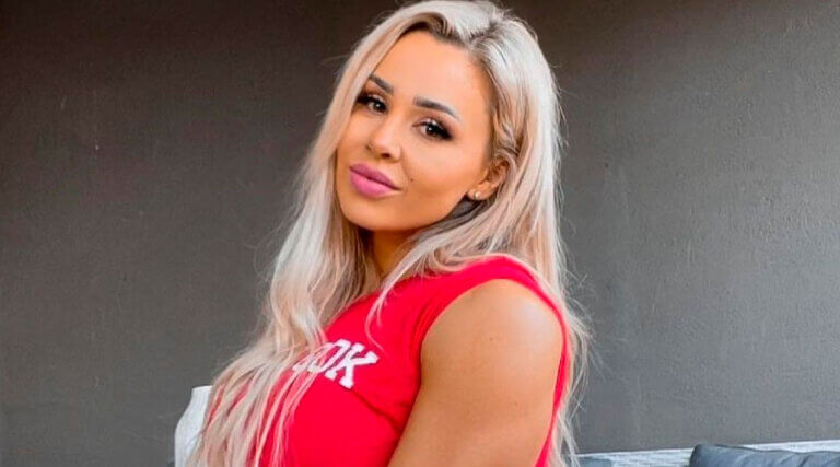 Stephanie Sanzo en Muses Fitness Models