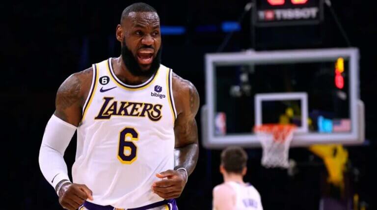 Con un excepcional LeBron James, Angeles Lakers acceden a los play-in de la NBA ante Timberwolves