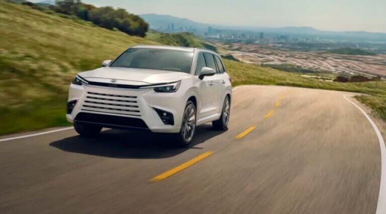 Lexus TX 2024: nuevo SUV familiar de lujo que combina espacio y rendimiento