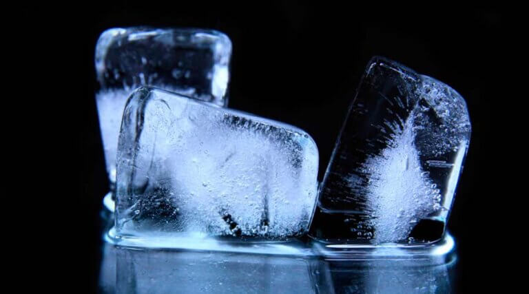 La ciencia pone fin a un dilema de más de dos siglos, ¿Por qué el hielo resbala?