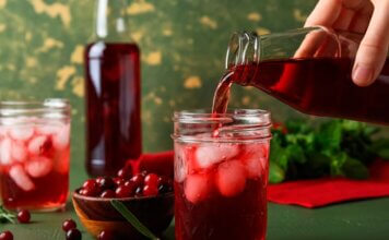 Adiós hinchazón: 5 bebidas naturales para combatir la retención de líquidos Adiós hinchazón: 5 bebidas naturales para combatir la retención de líquidos