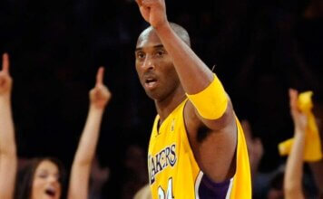 Subastan zapatillas de Kobe Bryant por $10 millones de dólares Subastan zapatillas de Kobe Bryant por $10 millones de dólares